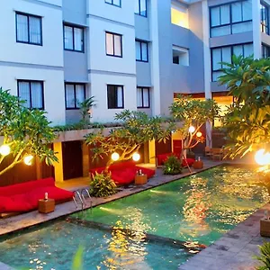 Station touristique Savvoya, Seminyak